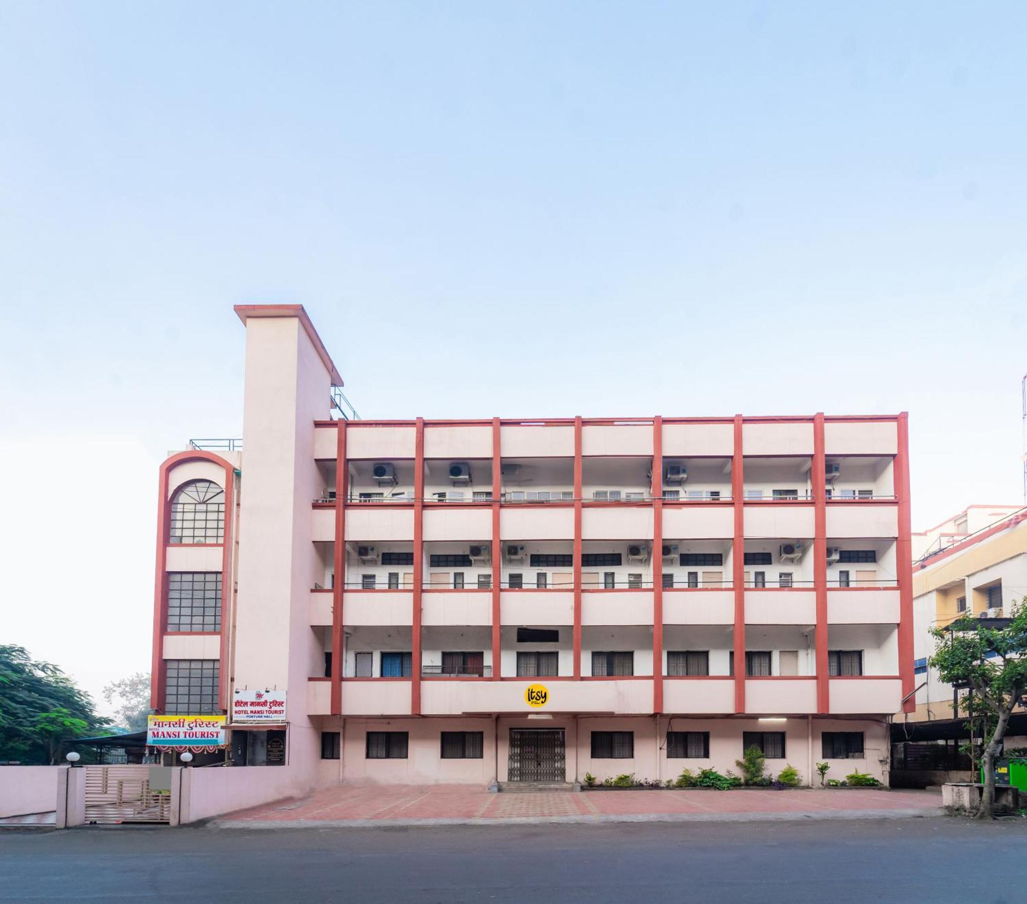 Itsy Hotels Mansi Насик Экстерьер фото